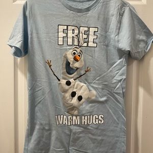 Disney Olaf free warm hug T-shirt